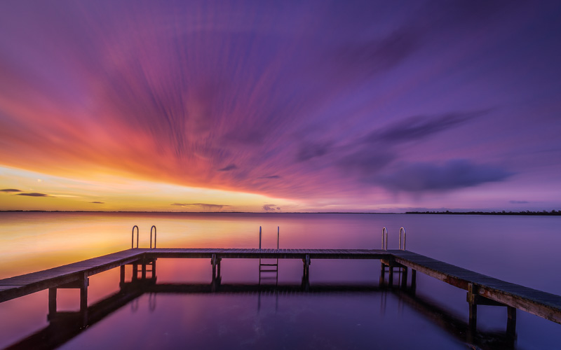 Nummer 7 - zonsopkomst bij het haventje van Ouddorp